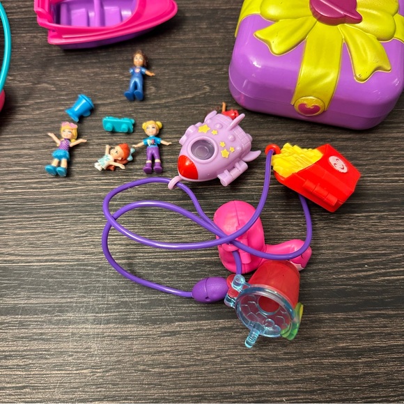 Polly Pocket Flamingo Backyard Butterfly Backpack Space Compact Dolls & Charms - Picture 11 of 16